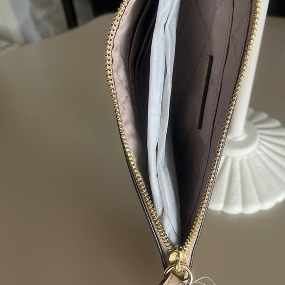 Michael Kors Jet Set Wristlet Tan Zipper Clutch - Picture 2 of 9